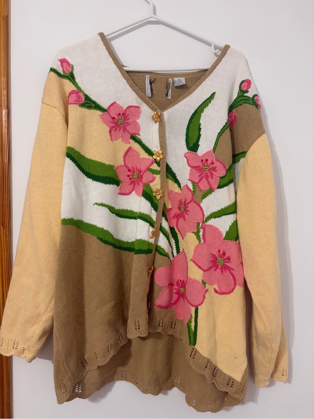 Vintage Floral Embroidered Colorblock Cardigan